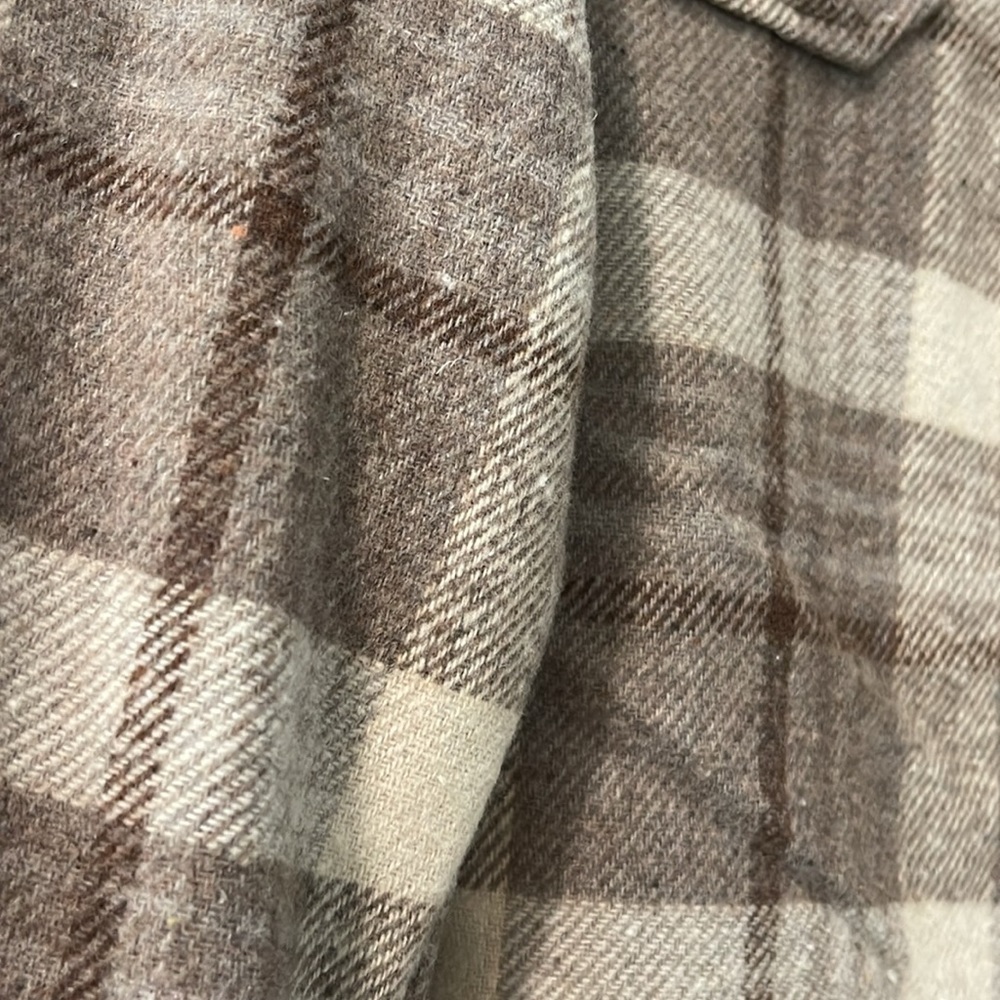 Button Down‎ Flannel - Picture 4 of 5